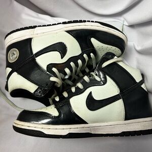 Nike Dunk High SE All-Star –Barely Green & Black DD2313 –Youth Size 5Y –Preowned